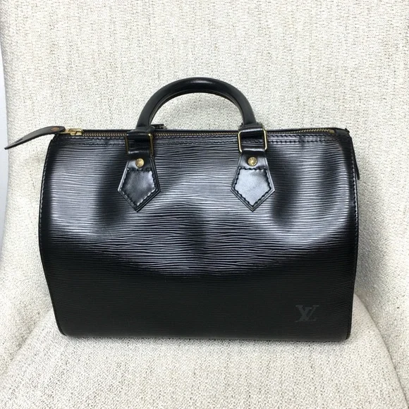 Authentic Louis Vuitton Epi black leather Speedy bag - Picture 3 of 16